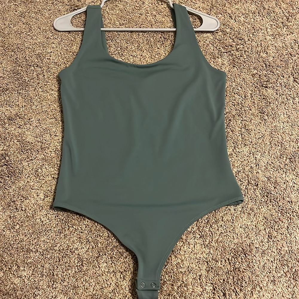 express body suit size medium